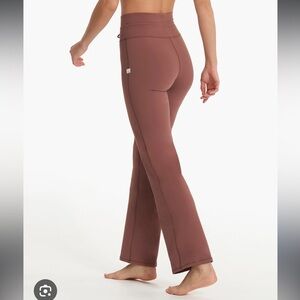 Vuori essential wide leg pant hazelnut xs